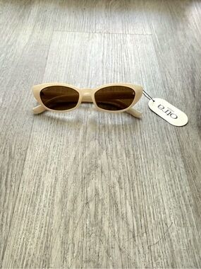 otra shona cream tan modern retro vintage style cat eye sunglasses eyewear NEW